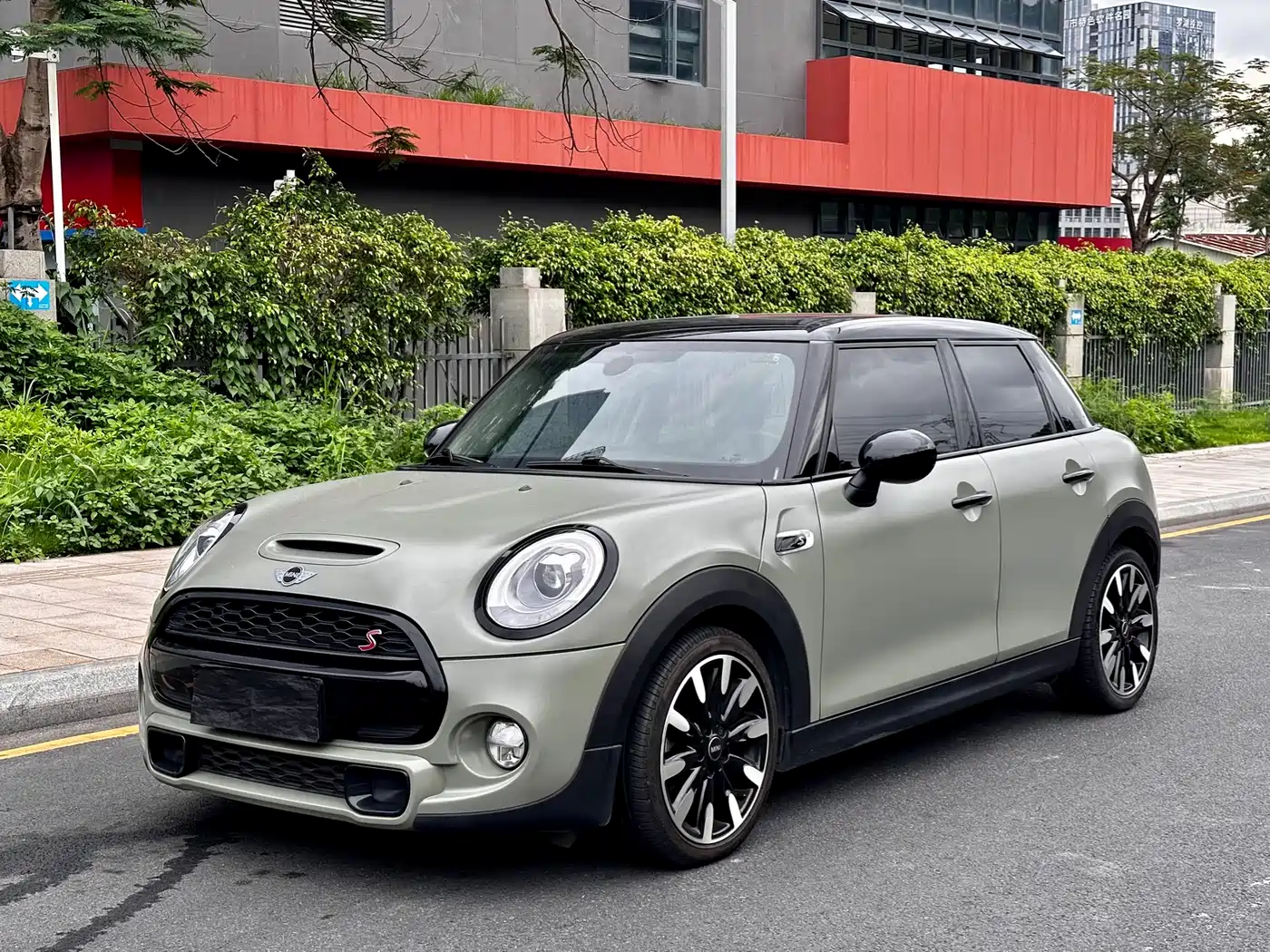 MINI MINI