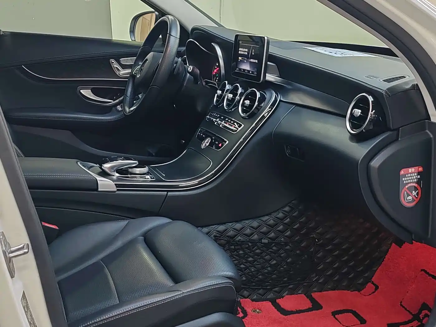 Mercedes-Benz C-Class 2018 C 200 L Sport Achievement Special Edition фото 16