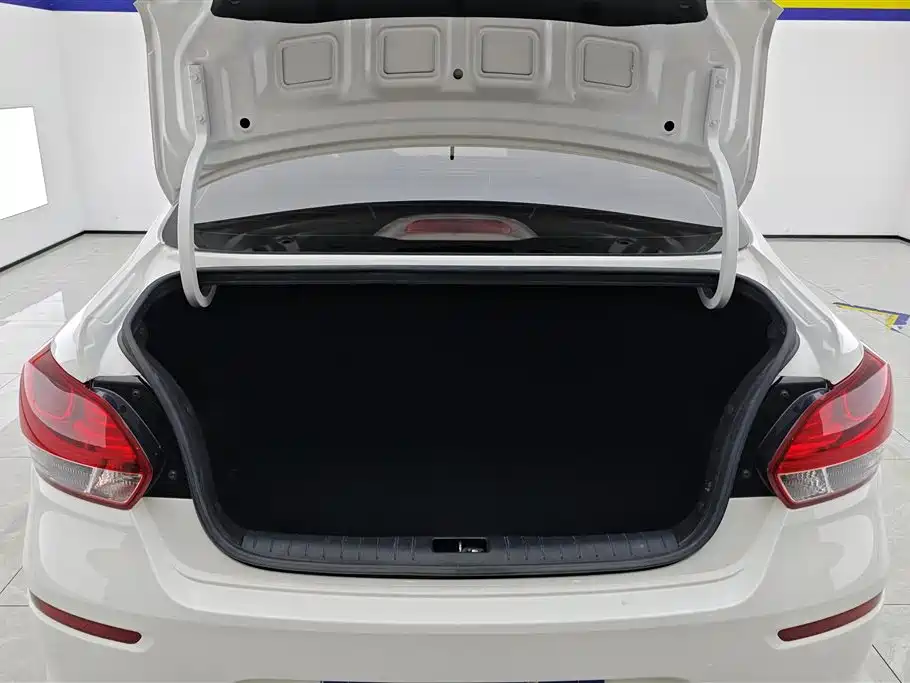 Kia Huan Chi 2020 Facelift 1.4L Auto Comfort Sunroof Edition фото 4