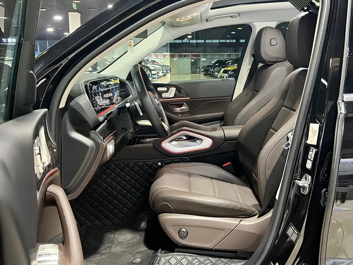 Mercedes-Benz GLS 2023 Second Facelift GLS 450 4MATIC Fashion фото 12