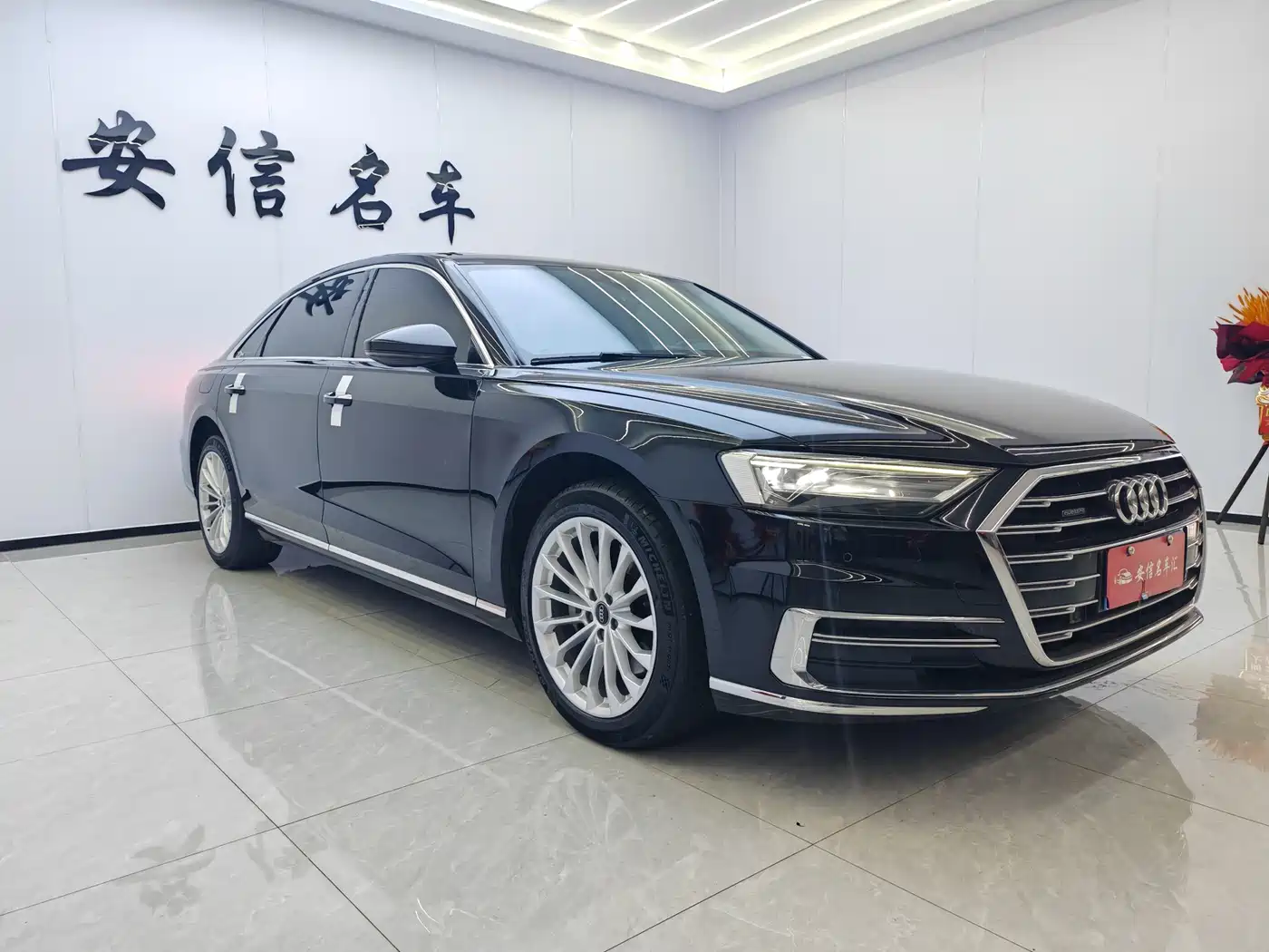 Audi A8 2018 A8L 55 TFSI quattro Launch Premium фото 2
