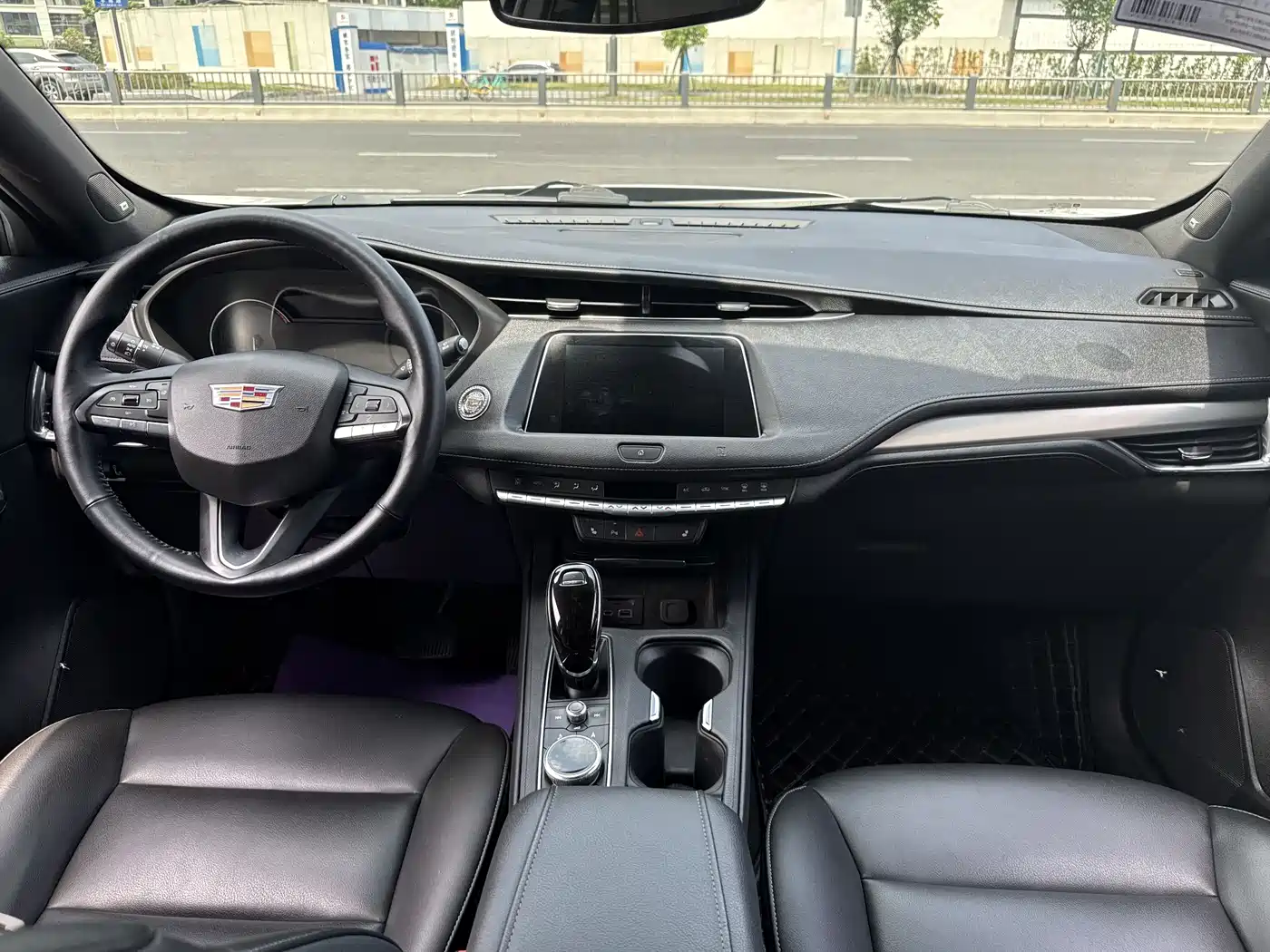 Cadillac XT4 2018 28T FWD Leading Edition фото 6