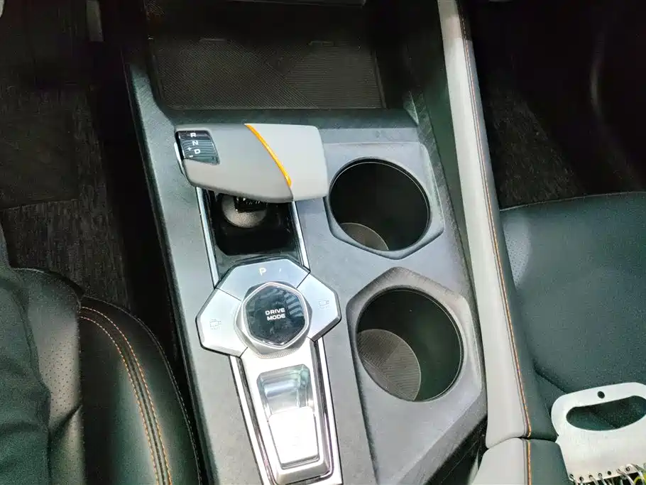 CHANGAN UNI-V