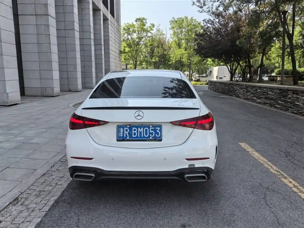 Mercedes-Benz C-Class 2025 C 260 L Night Sport Edition фото 3