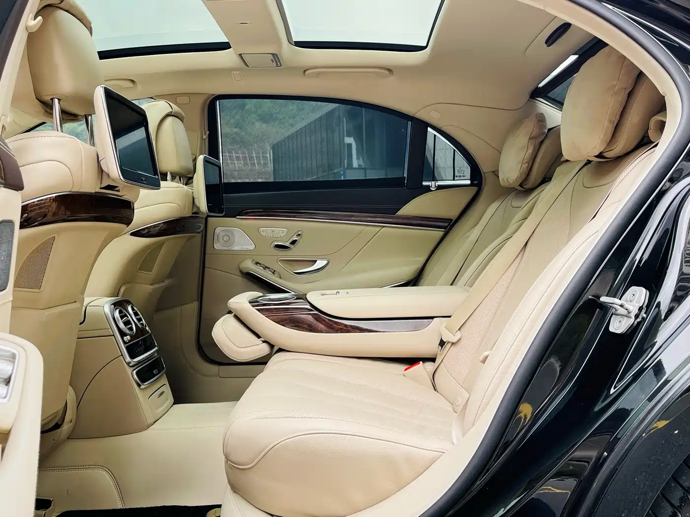 Mercedes-Benz S-Class 2015 S 400 L фото 11