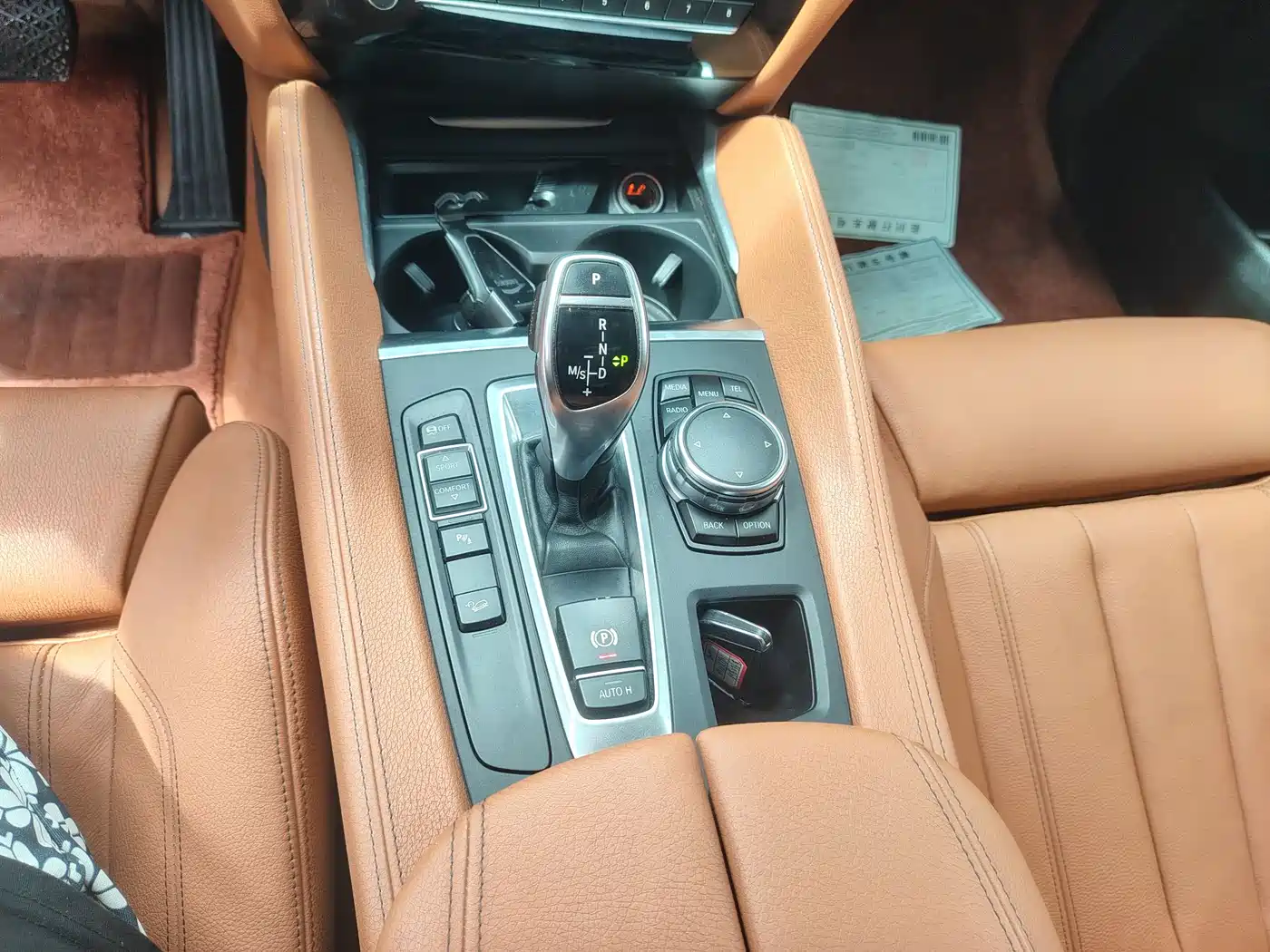 Фото 30 - BMW X6