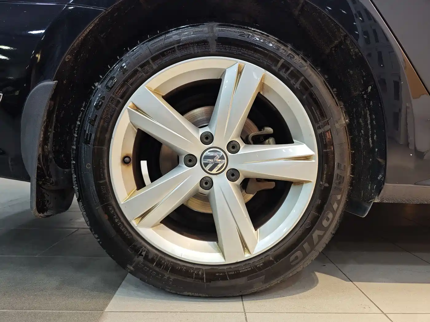 Volkswagen Passat 2015 1.8TSI DSG Prestige Edition фото 31