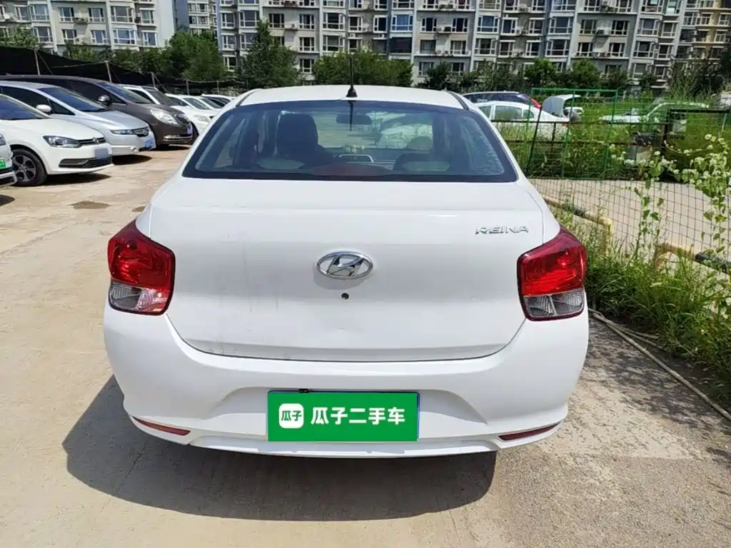 Фото 6 - Hyundai Verna