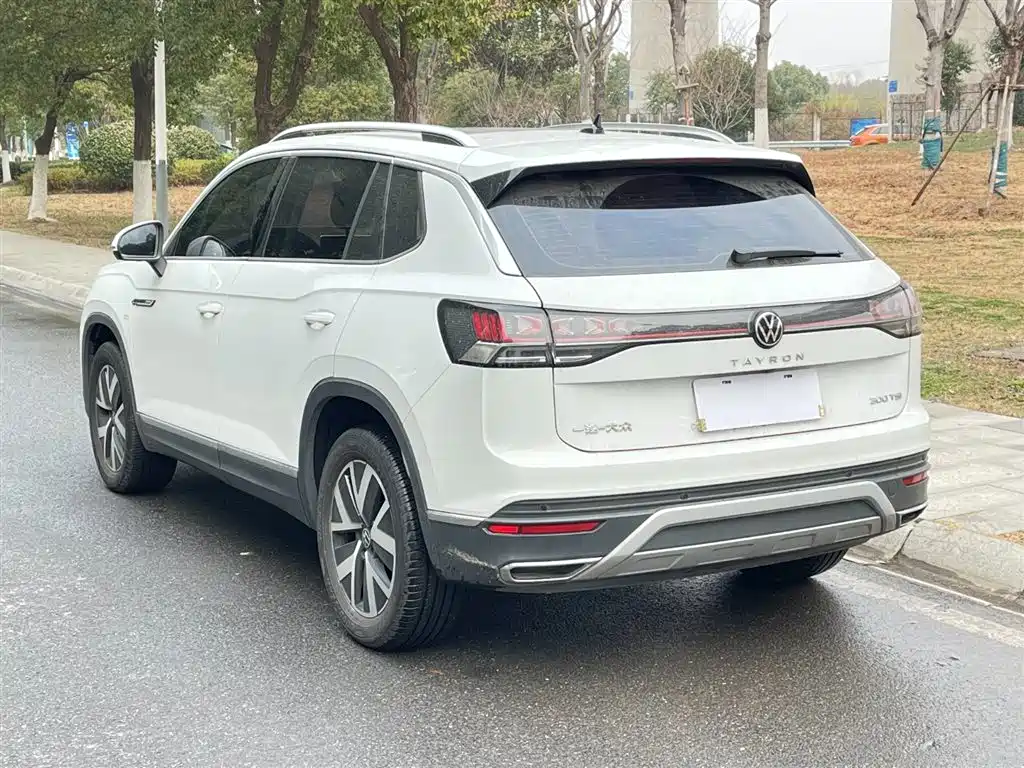Volkswagen Tayron 2024 300TSI 2WD Luxury Plus Advanced фото 5