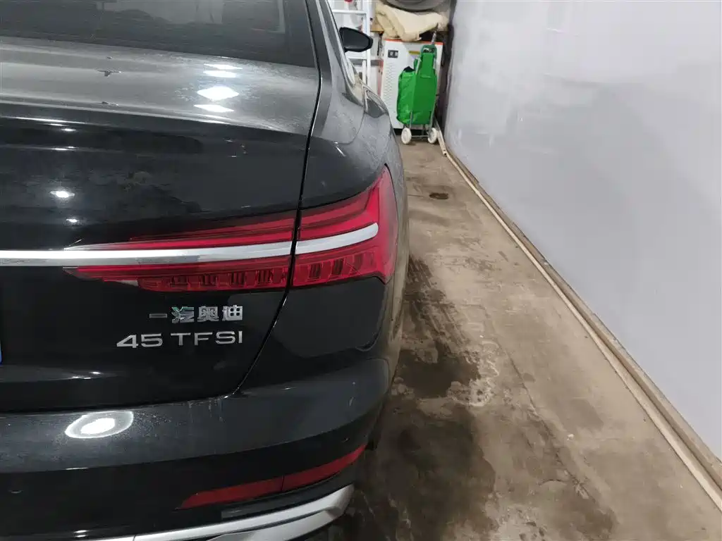 Audi A6L 2023 Facelift 45 TFSI Premium Dynamic фото 8