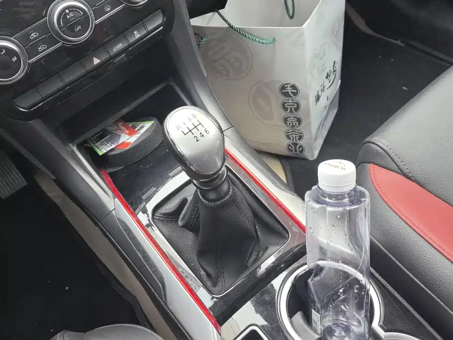 Фото 16 - Haval H2