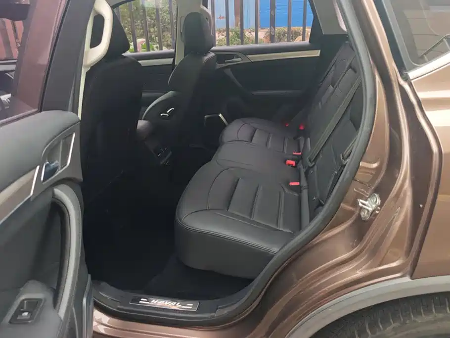 Photo 11 - Haval H7