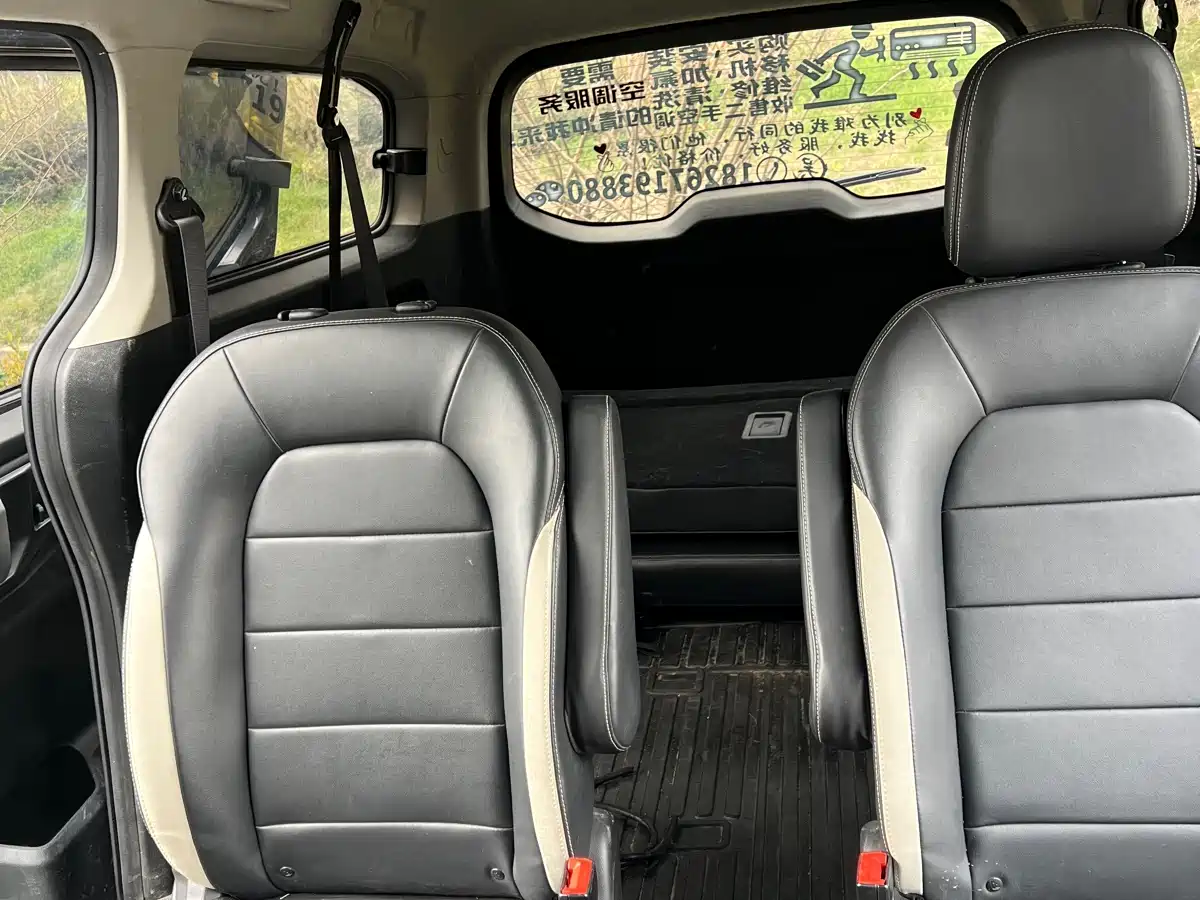 Wuling Motors Wuling Journey 2022 2021 1.5T Manual Luxury Edition