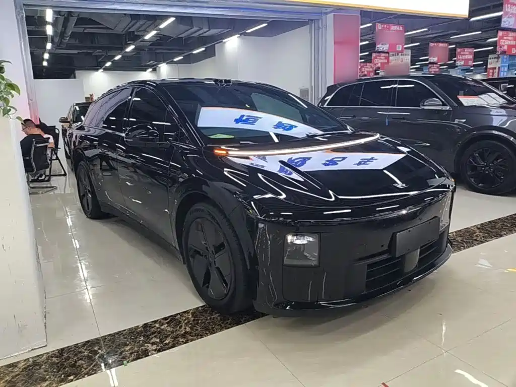 Li Auto i6 2026 2025 2WD Base Model