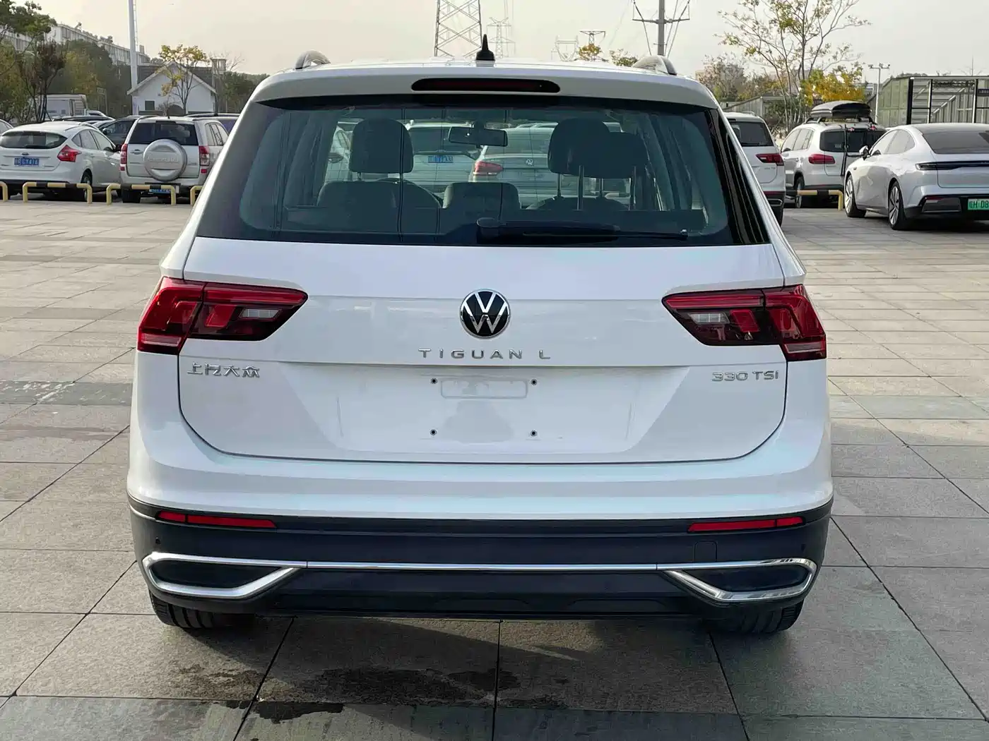 Volkswagen Tiguan L 2022 330TSI Automatic 2WD Comfort Edition фото 4