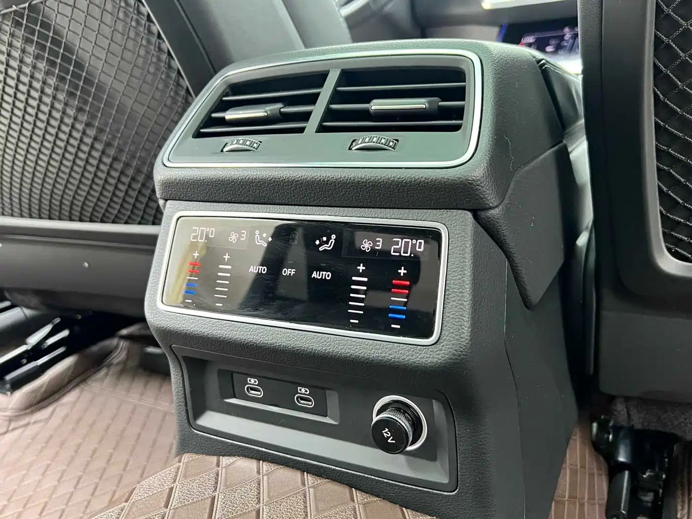 Audi A6L 2023 45 TFSI Premium Selection Dynamic фото 9