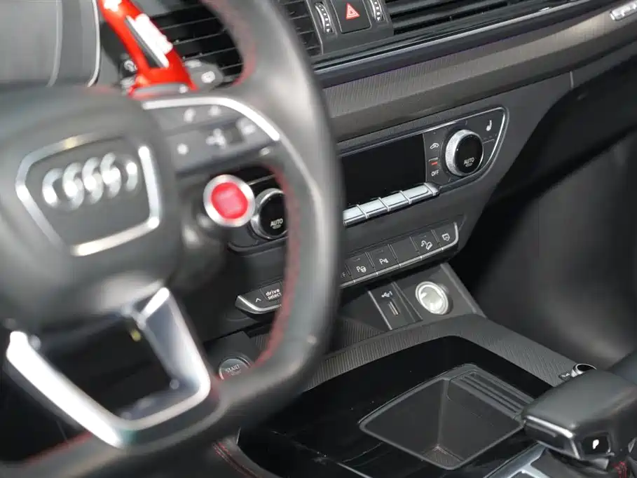 Audi Q5L 2022 40T RS Kit Racing Speed Edition фото 16