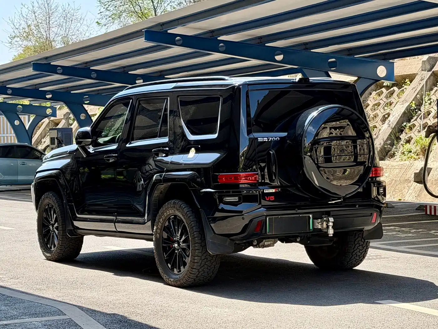 TANK TANK 700 NEW ENERGY