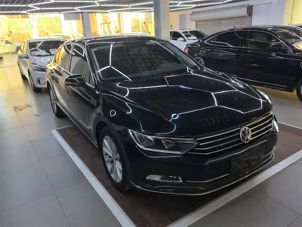 Volkswagen Magotan 2018 330TSI DSG Leading фото 4