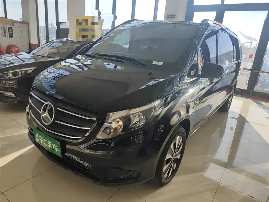 Mercedes-Benz Vito 2021 2.0T Elite 7-Seater фото 2