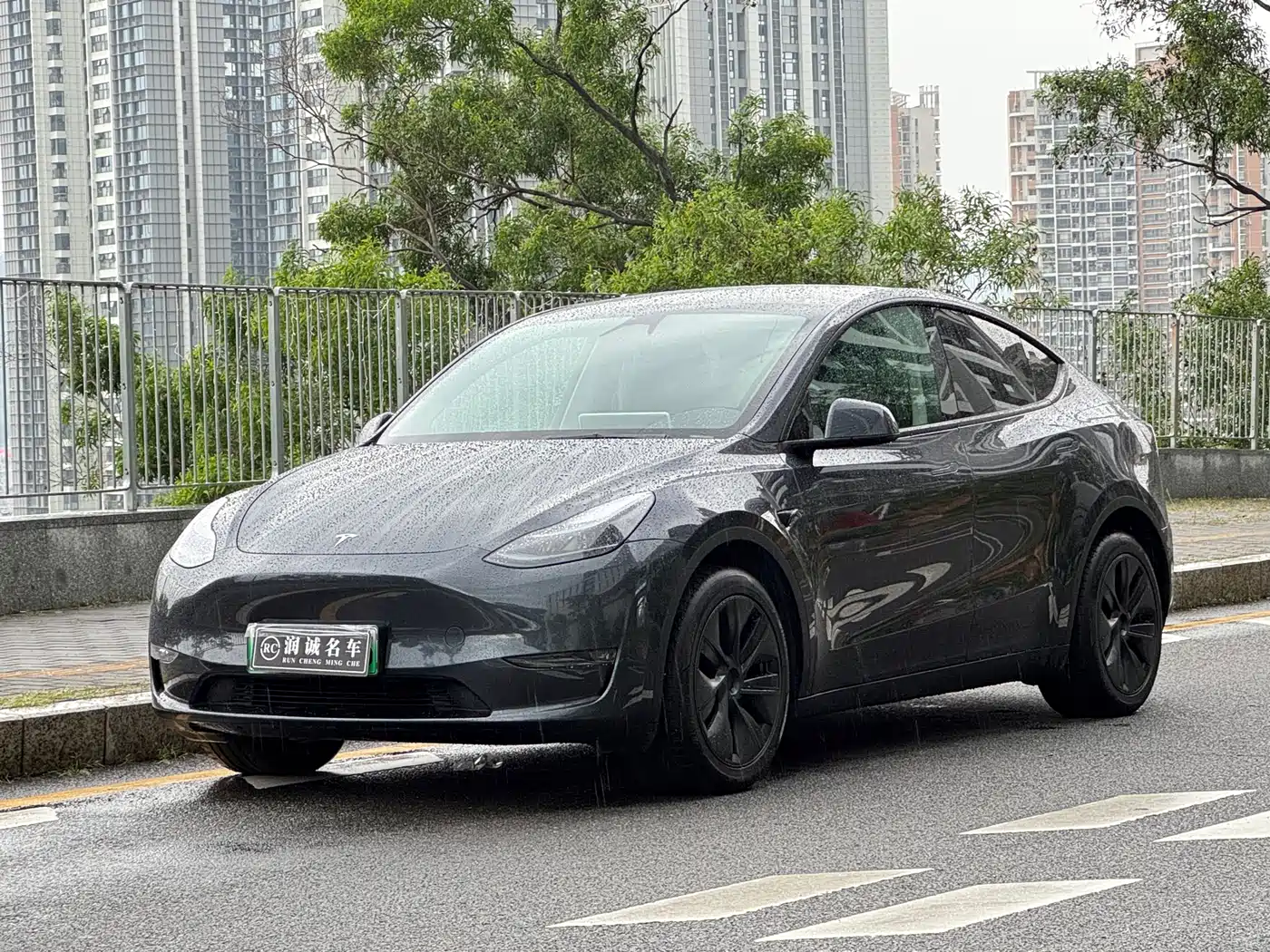 Tesla Model Y 2024 Long Range AWD