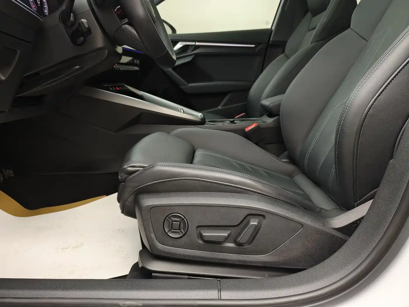 Audi A3 2022 A3L Limousine 35 TFSI Luxury Elegance фото 15