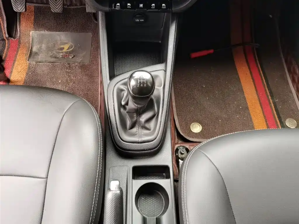 Hyundai Verna 2017 1.4L Manual Renewal China V фото 14