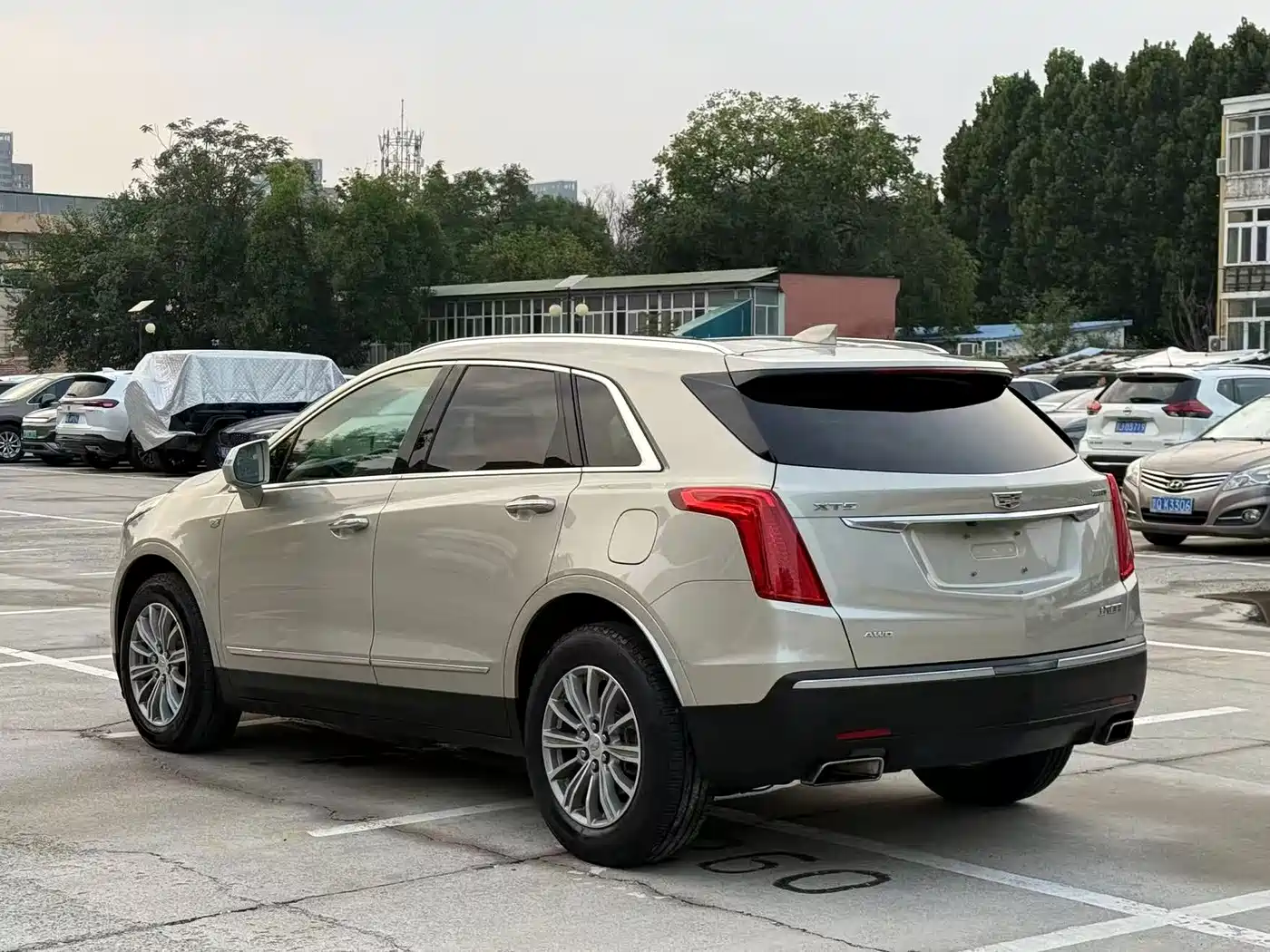 Cadillac XT5 2016 2016 28T AWD Luxury Model