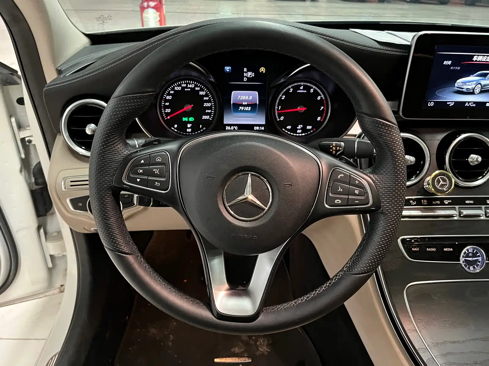 Фото 8 - Mercedes-Benz C-Class