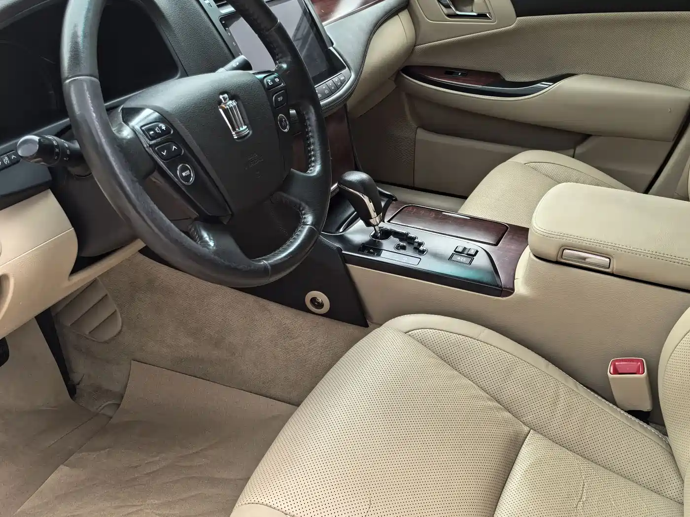 Toyota Crown 2010 2.5L Royal Leather Sunroof Navigation фото 7