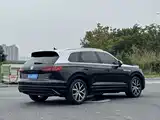 Фото 9 - Volkswagen Touareg