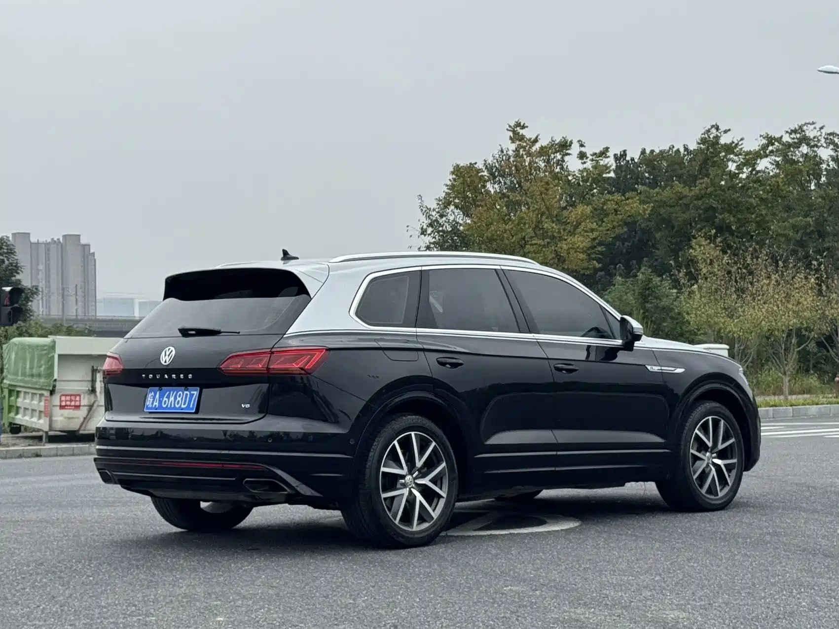 Фото 9 - Volkswagen Touareg