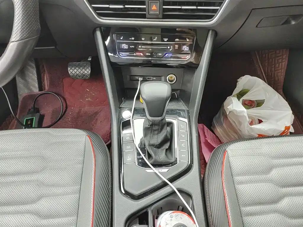 Volkswagen Tiguan L PHEV 2022 430PHEV Plug-in Hybrid Premium фото 14