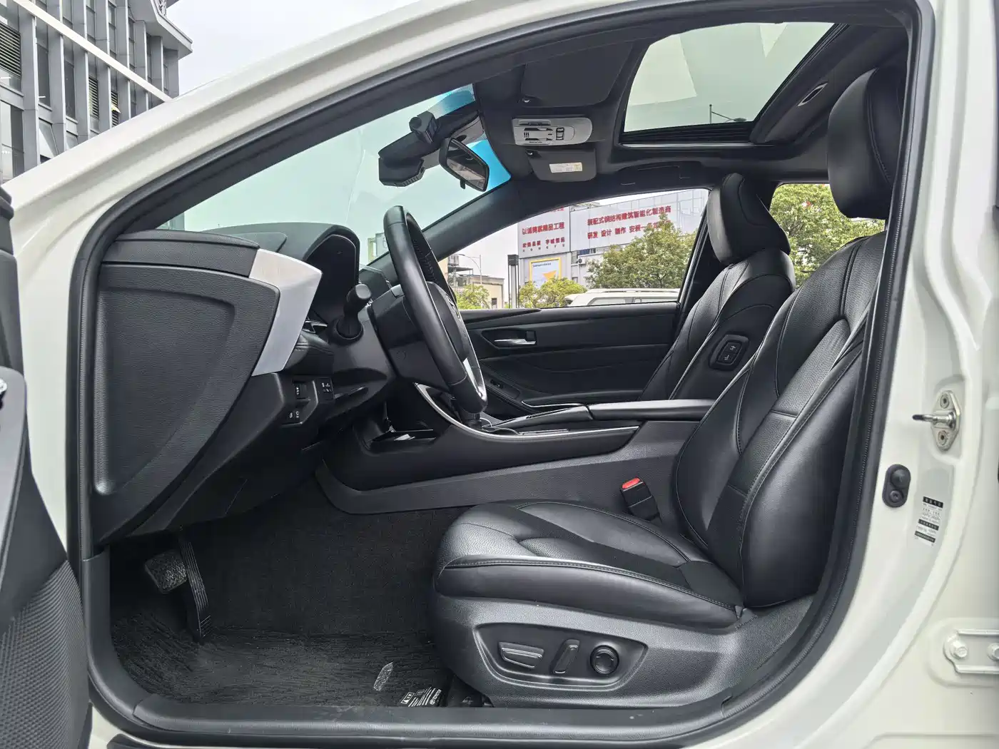 Toyota Avalon 2019 2.0L XLE Premium Edition (China VI) фото 7
