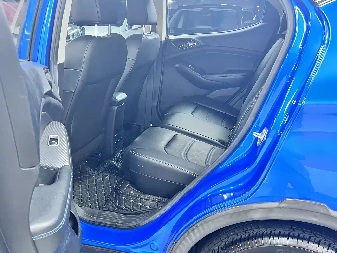 BYD Yuan New Energy 2018 EV360 Smart Connected Cool Edition фото 5
