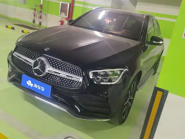 MERCEDES-BENZ GLC
