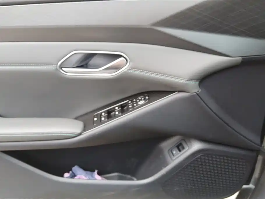 BYD Qin L 2025 EV 545KM Superior фото 7