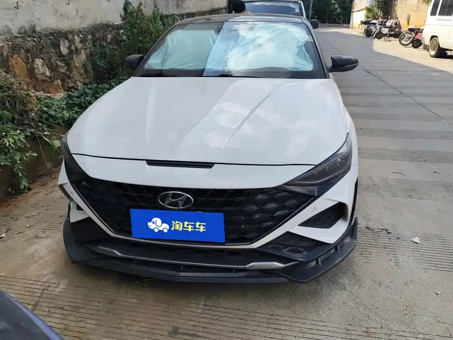 Photo 2 - Hyundai Lafesta