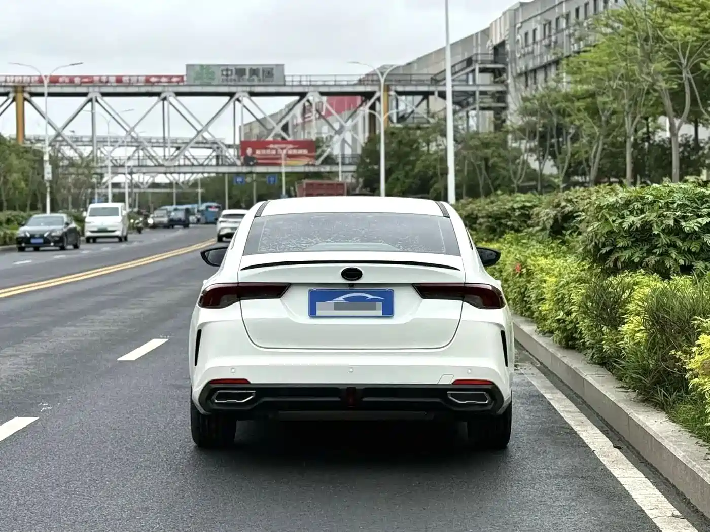 GAC Trumpchi Trumpchi Emkoo 2023 Shadow Leopard H High-Efficiency Hybrid фото 4