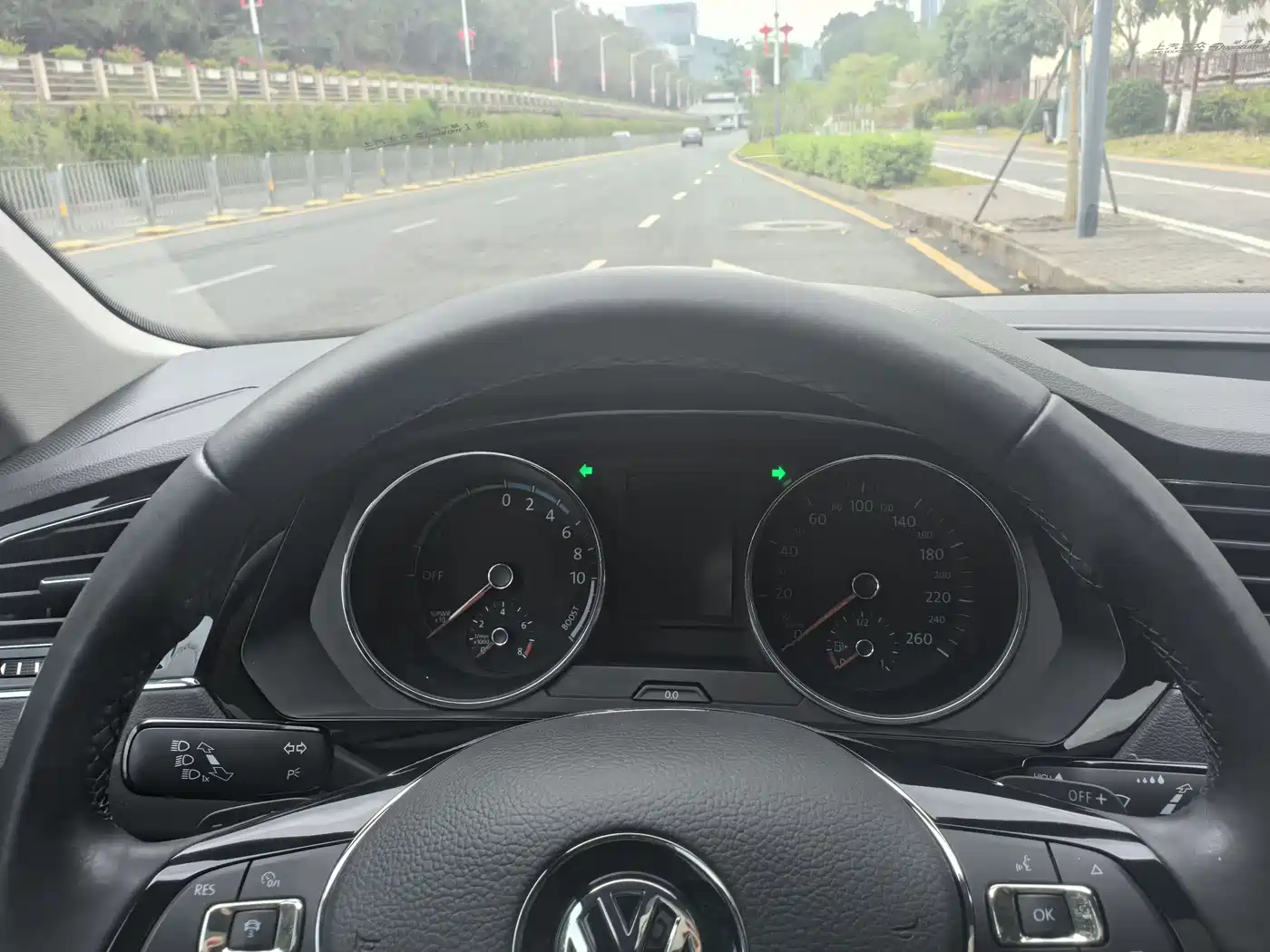 VOLKSWAGEN TIGUAN L NEW ENERGY