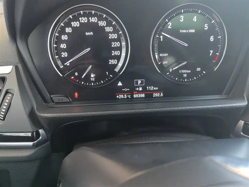 BMW 1 Series 2018 118i Sport Edition фото 11
