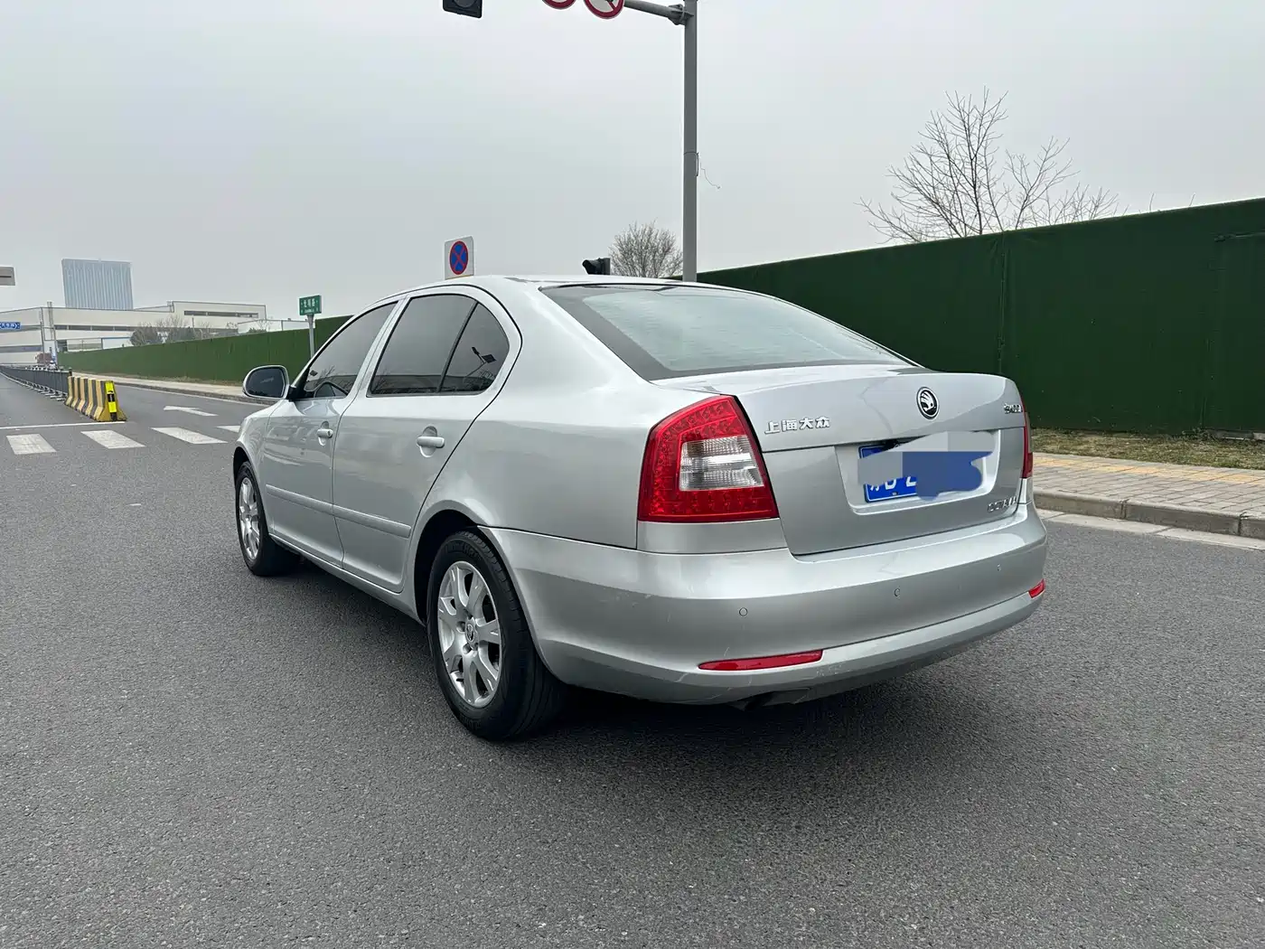 Škoda Octavia 2014 1.6L Auto Yijie Edition фото 9