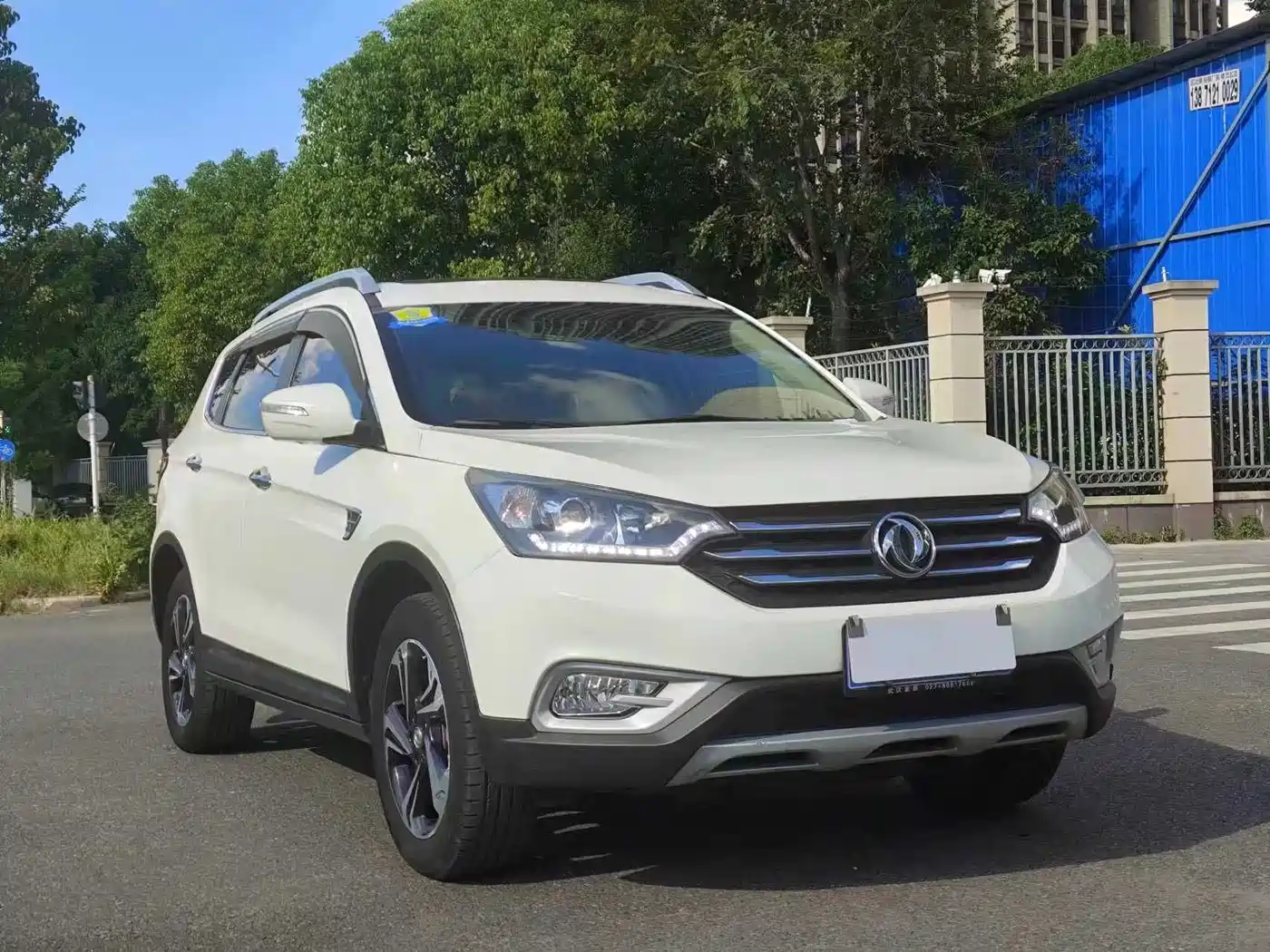 DONGFENG AX7