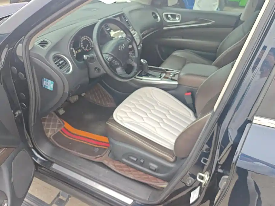 Photo 9 - Infiniti QX60 (Import)