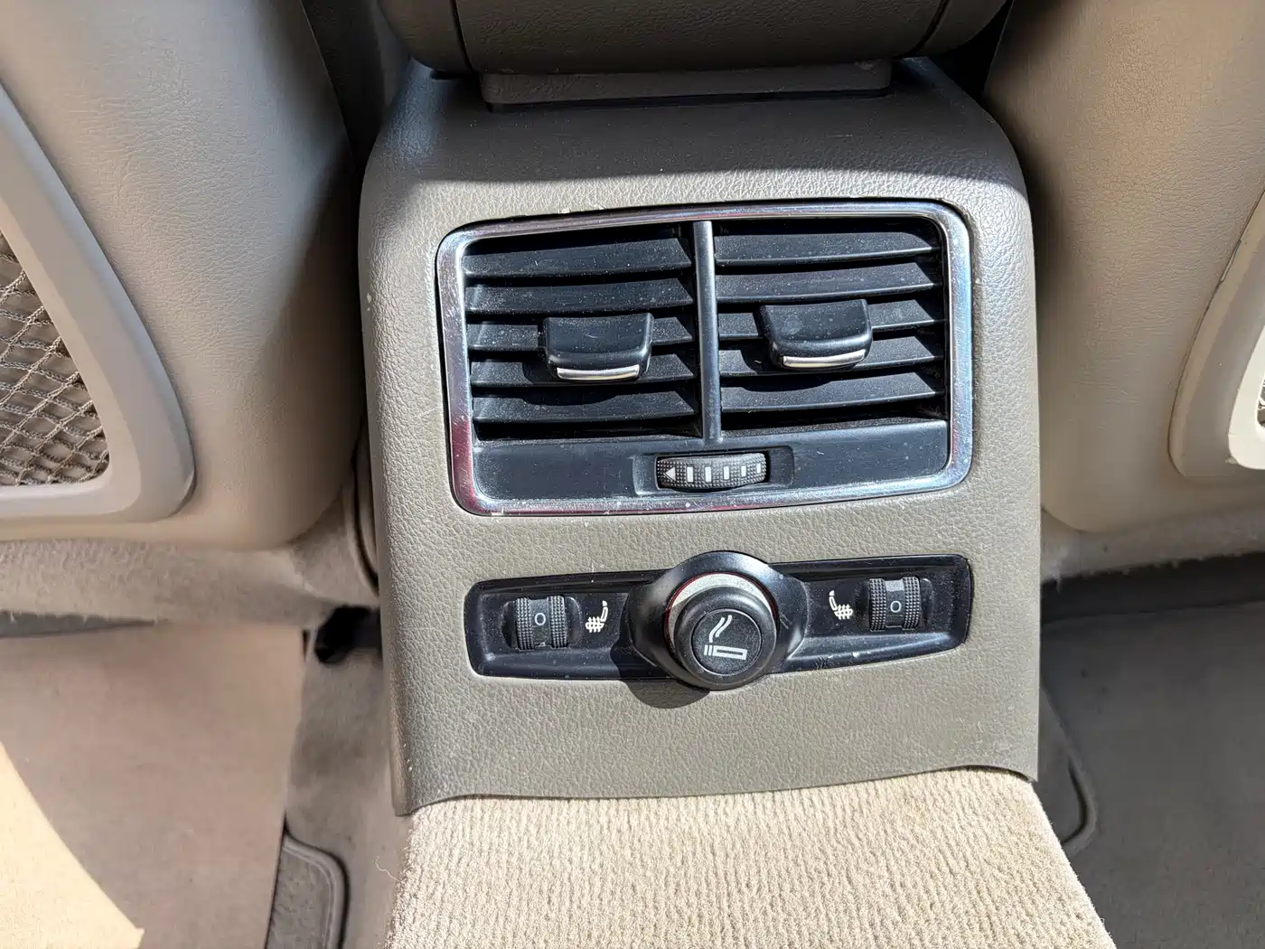 Audi A6L 2011 Model 2.4L Luxury фото 17
