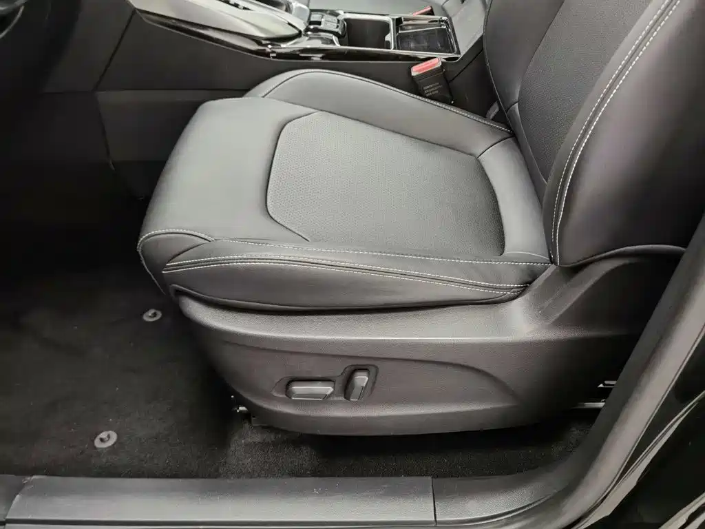 SAIC Maxus Maxus G50 2020 2019 1.5T Automatic Luxury Edition China V