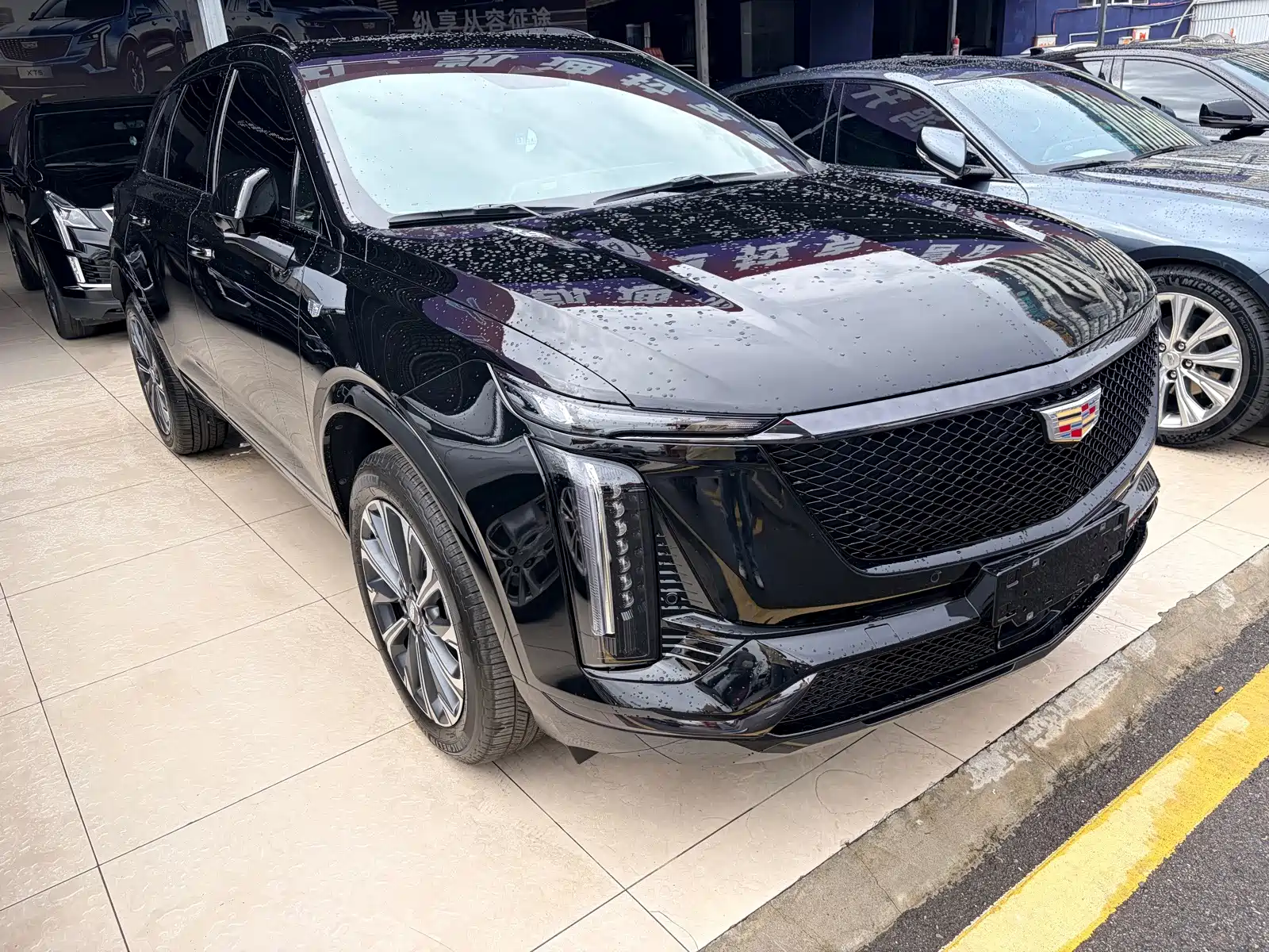 Фото 3 - Cadillac XT5