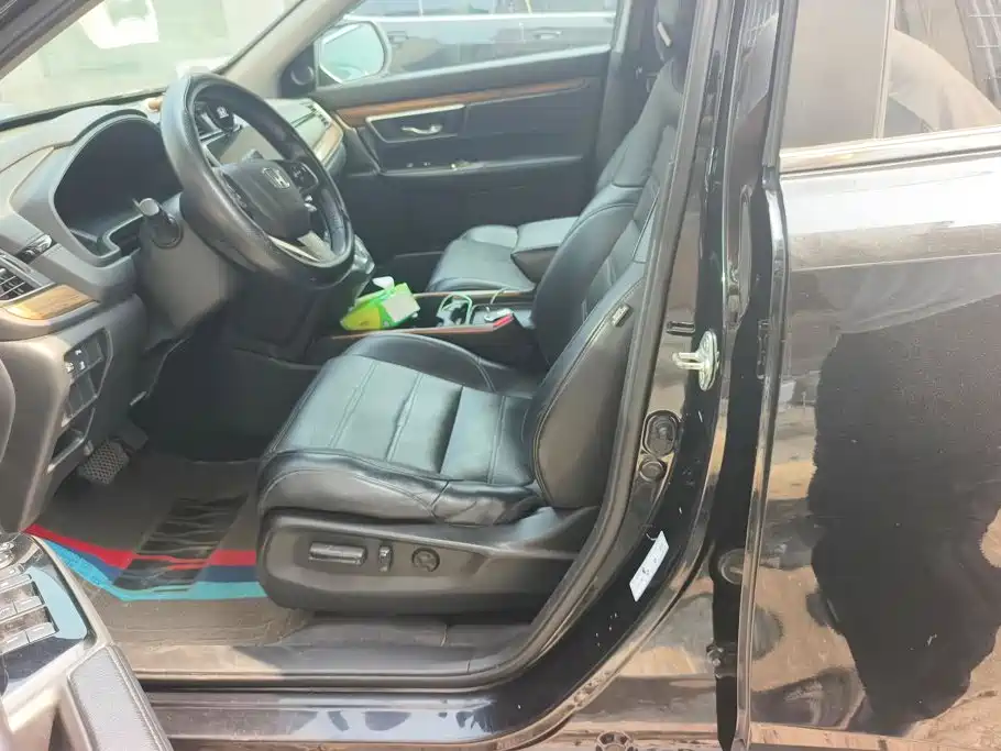 Фото 9 - Honda CR-V