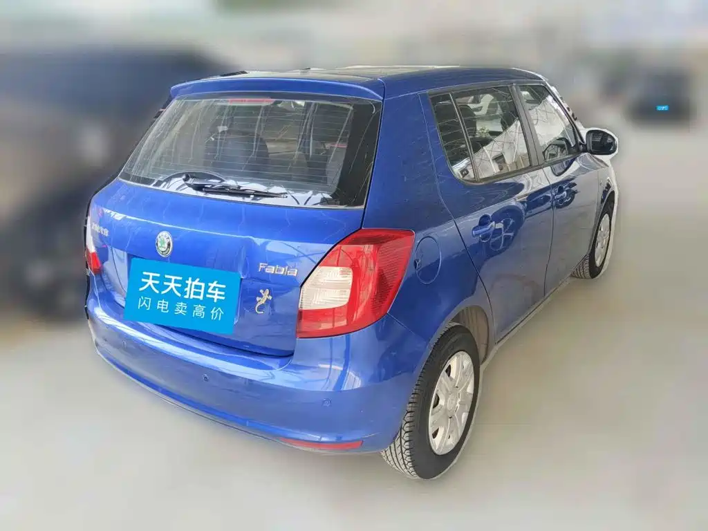 صورة 2 - Škoda Fabia