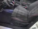 Фото 9 - Volkswagen Golf GTI